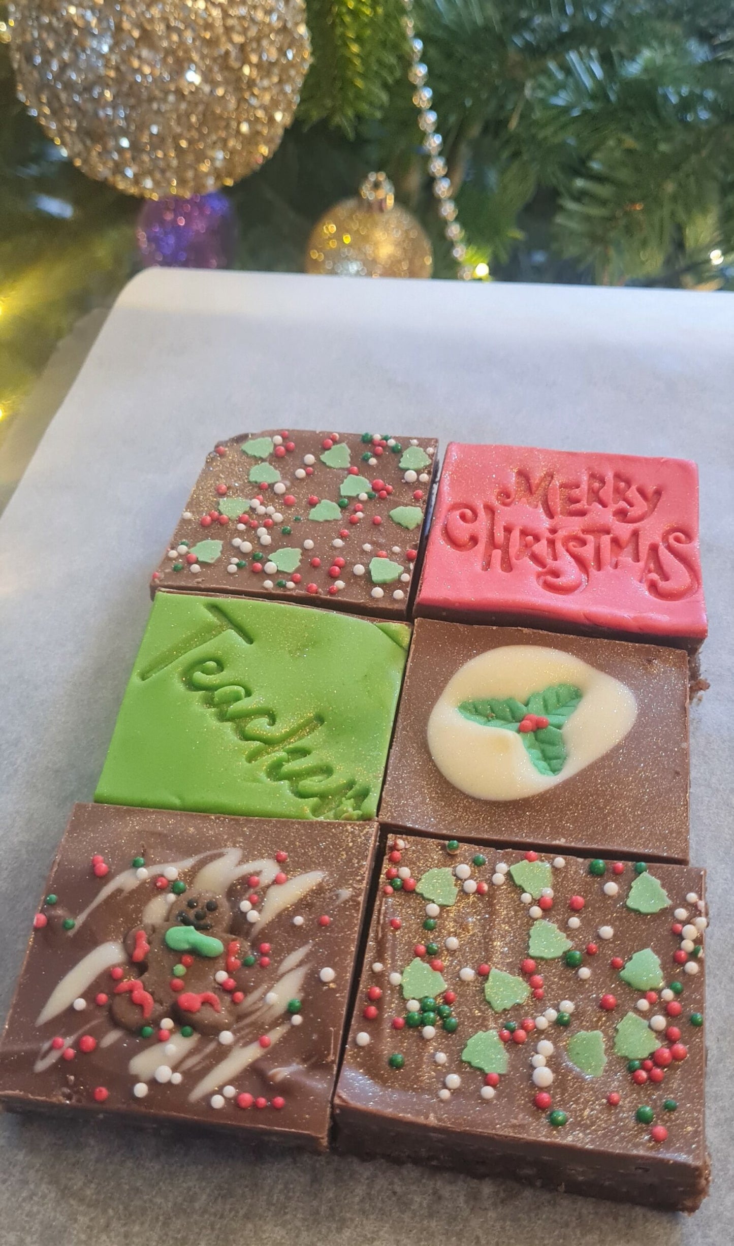 Happy Christmas Teacher - Treat Box (6 piece)