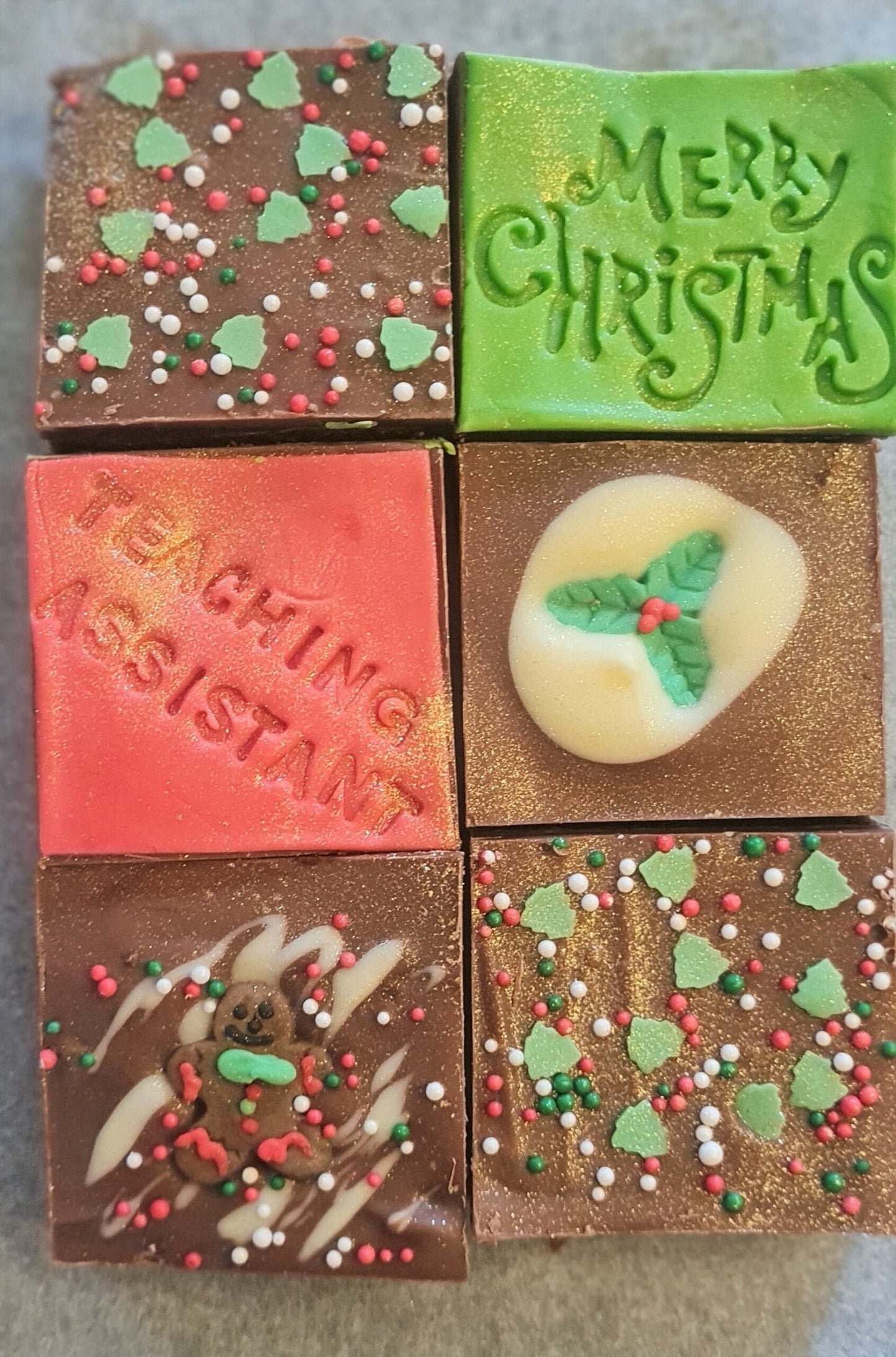 Happy Christmas Teaching Assistant - Treat Box (6 piece)