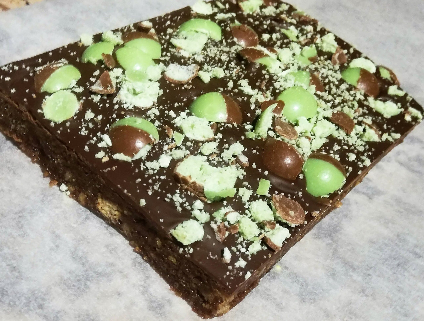 Chocolate Crunch Mint Aero - Treat Box (6 piece)