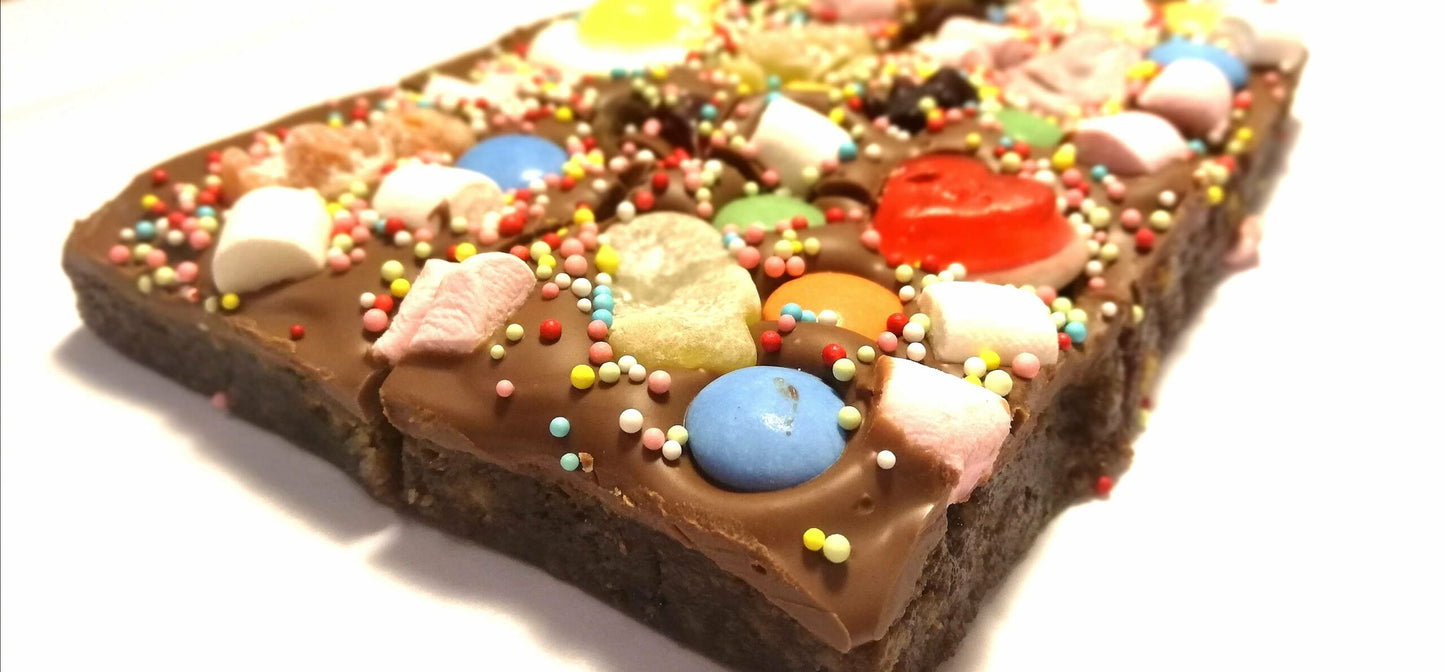 Chocolate Crunch Sweetie Heaven 🍭🍫🍬 Treat Box (6 piece)